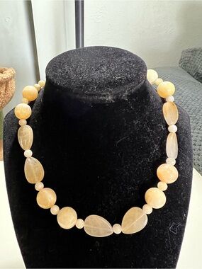 Vintage creme colored gemstone necklace, testing as Jadeite/spinel and quartz.